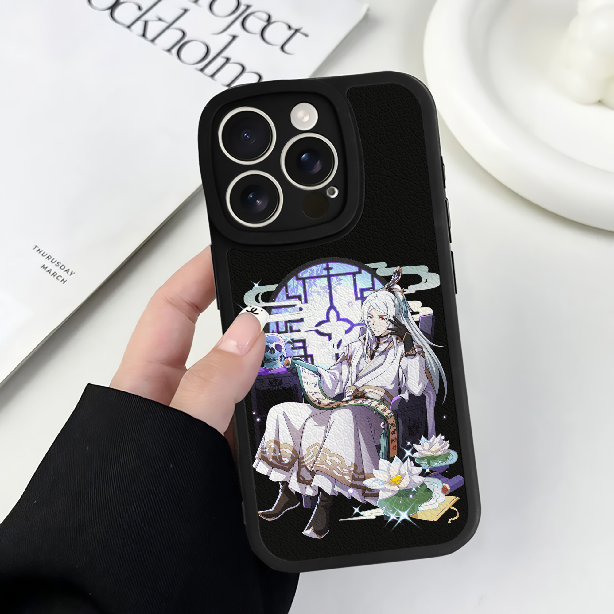 （画像用） 文豪ストレイドッグス Bungo Stray Dogs 【iPhone 16シリーズ対応】シリコンスマホケース（レザー調） 材質：シリコン